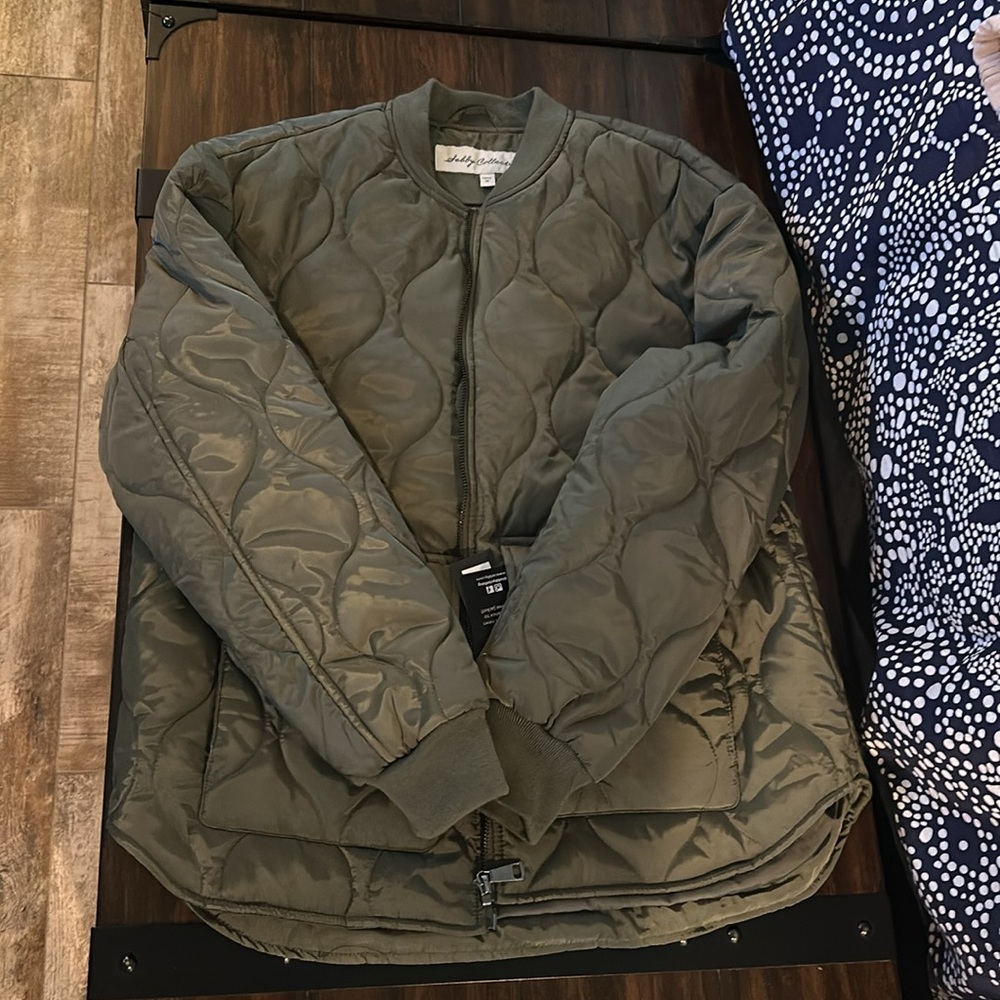 NEW-Sebby collection - Women's Quilted Short Jacket. Color-Sage- Size M - Picture 13 of 13